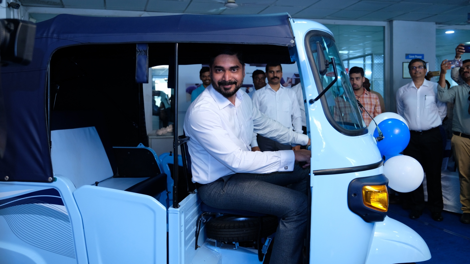 Piaggio Vehicles launches Ape’ E-City in Vijayawada