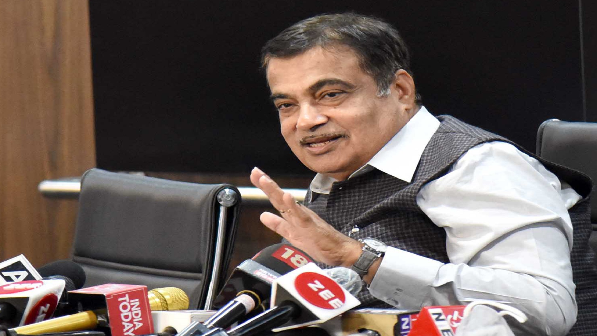 Government actively working to support E-Mobility: Nitin Gadkari