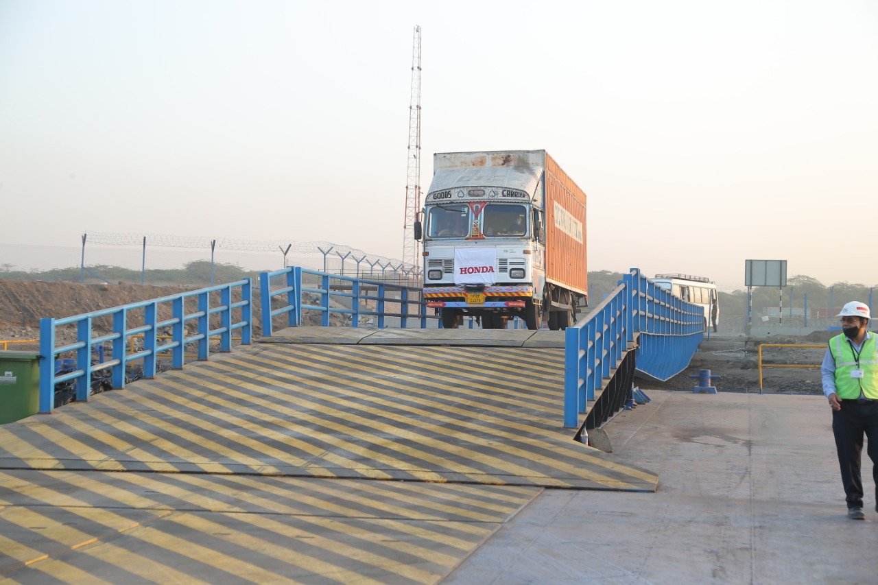 Honda 2-wheelers becomes the 1st auto company to use Hazira-Ghogha inland waterway in Gujarat