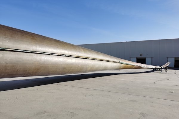 Covestro, Goldwind and LZ Blades develop world's first 64.2-meter full polyurethane wind turbine blade