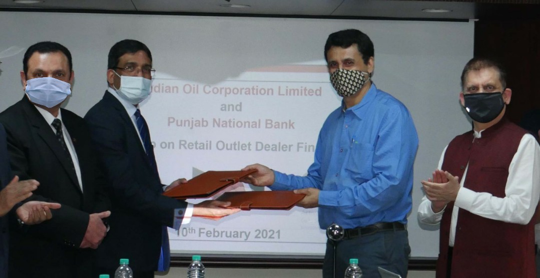 Punjab National Bank signs MOU with IndianOil for E-Dealer Financing