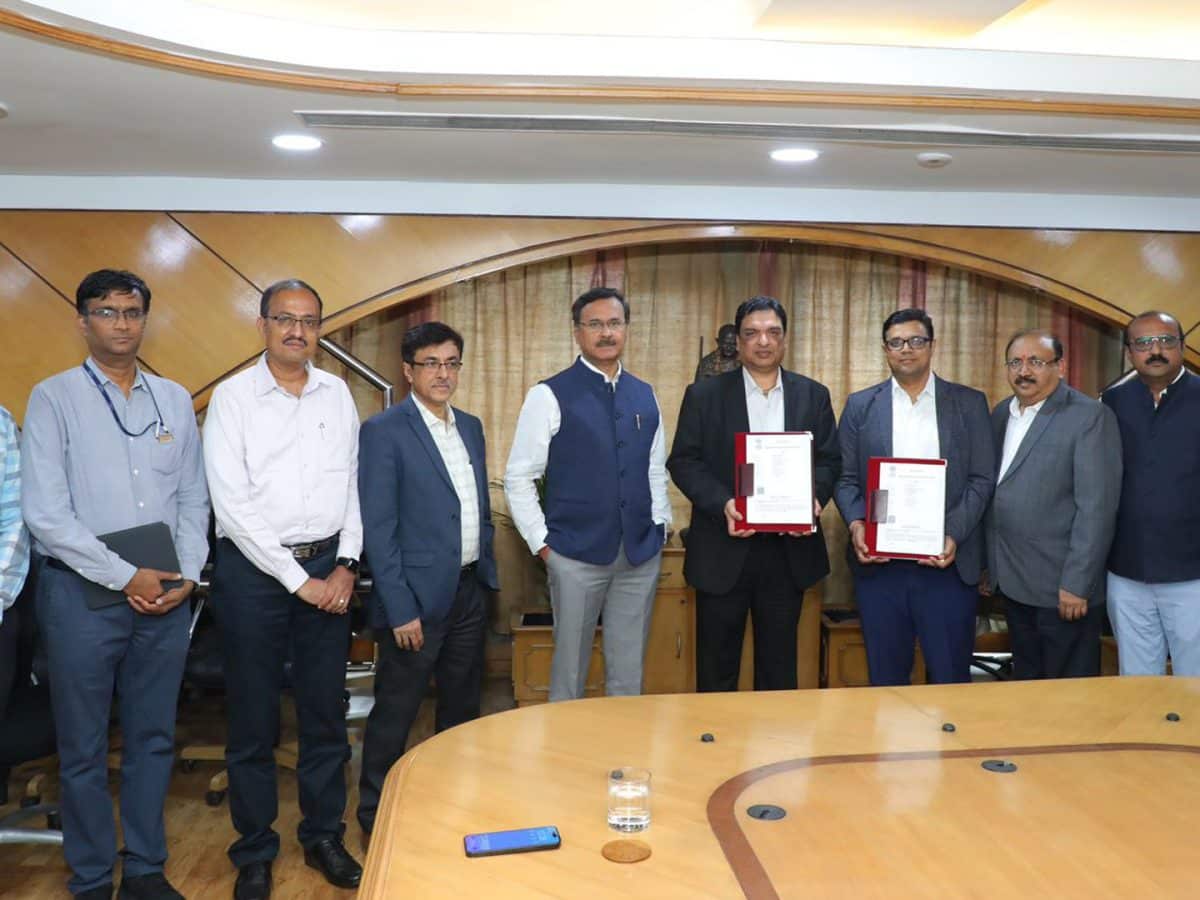 NTPC Green Energy sealed MoU with MAHAPREIT - Manufacturing Today India